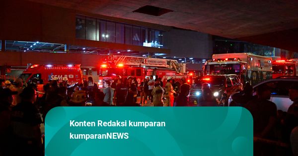 Foto: Satu Orang Tewas Imbas Sebuah Mobil Meledak di Ekuador