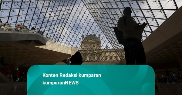 Pelaku Pencurian Perhiasan di Museum Louvre Prancis Ditangkap