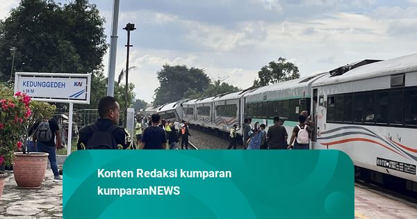 KA Purwojaya Anjlok di Kedunggedeh Bekasi Bawa 232 Penumpang, KAI Minta Maaf