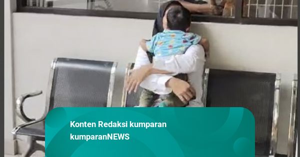Momen Haru Ibu Menyusui di Karawang saat Kembali Memeluk Sang Anak