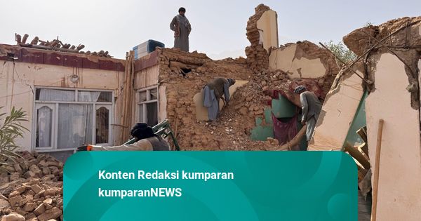 Foto: Gempa Guncang Afghanistan, Puluhan Orang Tewas-Bangunan Rusak