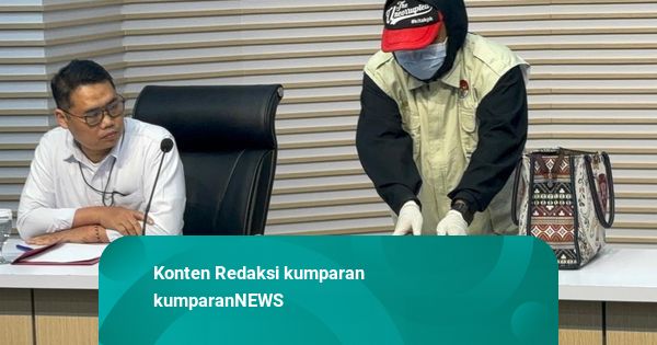 Tumpukan Uang Rp 500 Juta, Barang Bukti Kasus Suap Bupati Ponorogo