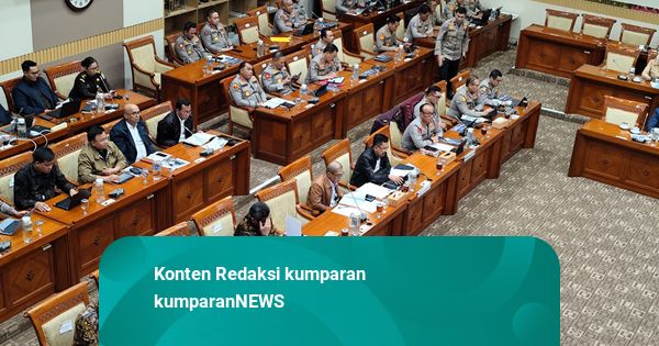 Polri Terjunkan Tim ke 12 Polda, Evaluasi Penanganan Aksi Unjuk Rasa