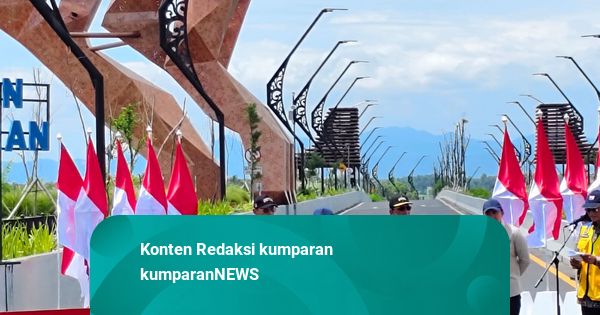 Momen saat Prabowo Resmikan Jembatan Kabanaran di Yogya