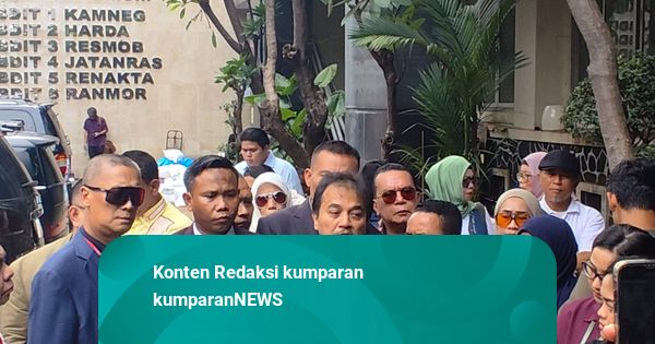Pengacara Sebut Roy Suryo dan dr Tifa Ditangkap Polisi