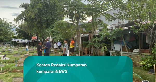 Hidup di Atas Got, di Depan Nisan: Kisah Keluarga Penjaga Makam TPU Kemiri