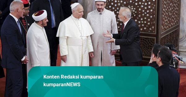 Foto: Kunjungan Paus Leo XIV ke Masjid Biru di Turki