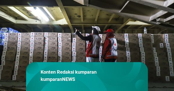 Foto: PMI Kirimkan Bantuan Donasi Untuk Korban Bencana di Aceh dan Sumatera