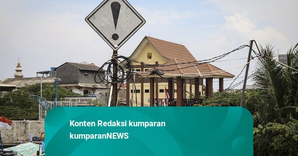Foto: Plaza Kalibaru, Taman Pesisir yang Jadi Pusat Aktivitas Warga Cilincing