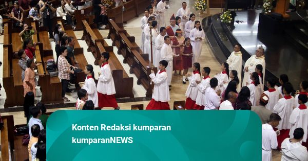 Khidmatnya Misa Malam Natal