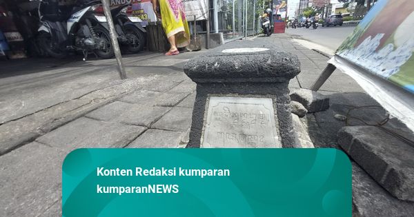 Melihat Makam Kucing Kesayangan PB X Berdiri di Trotoar Jalan Solo-Sukoharjo