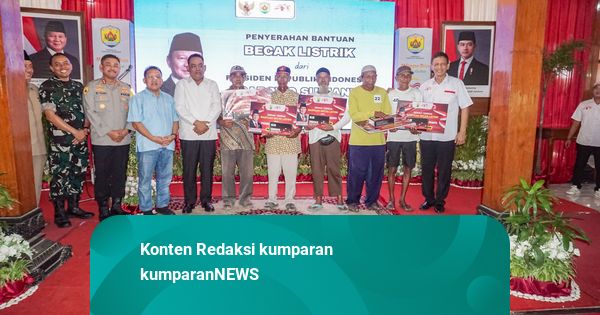 Cerita Penarik Becak Lansia Dapat Becak Listrik dari Prabowo