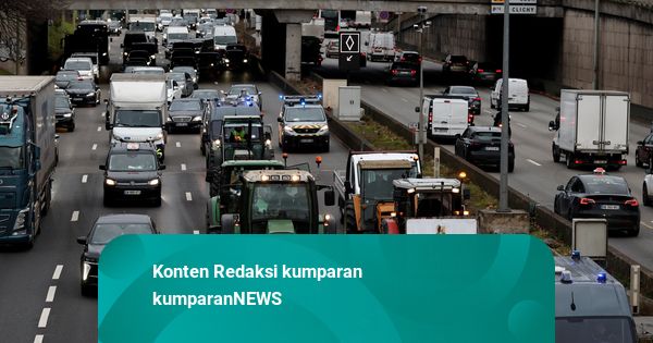Foto: Protes Perdagangan Bebas Uni Eropa, Traktor Petani Penuhi Jalan Paris