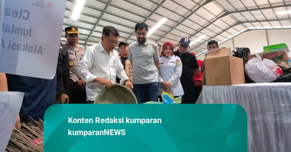 PMI Serahkan 2.000 Ton Bantuan untuk Warga Aceh