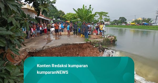 Tanggul Kalimalang Jebol, Dusun di Karawang Terendam Banjir