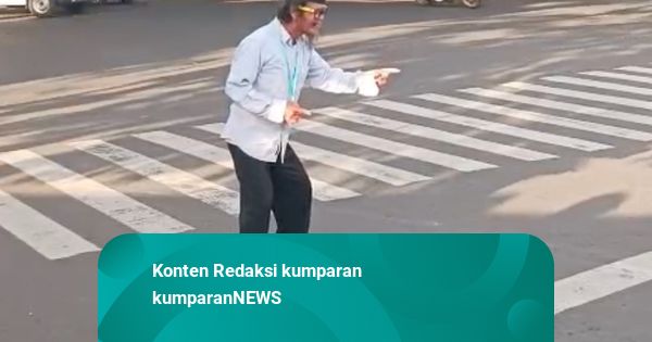 Kisah Pengamen di Simpang Dago, Menyambung Hidup dari Lagu dan Tawa