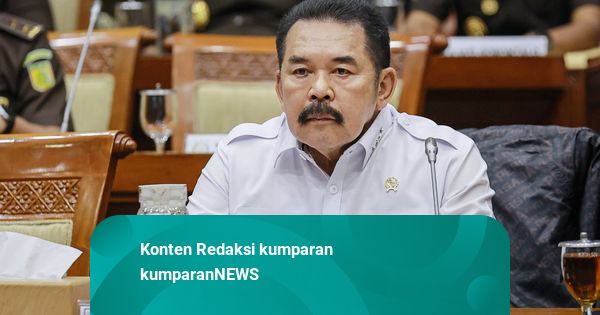 Jaksa Agung Jamin Setop Kasus Guru di Jambi Jadi Tersangka karena Razia Rambut