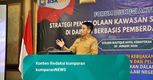 Wamendagri Wiyagus Dorong Pengelolaan Stadion Sepak Bola Berdayakan UMKM