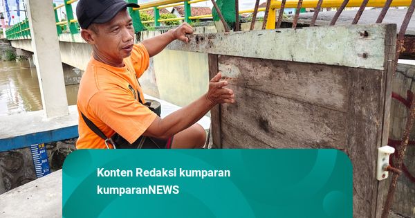 Kisah Dwi 13 Tahun Jaga Sungai Code: Biasa Kena Beling hingga Temui Sampah Kasur