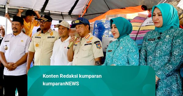 Kasatgas Tito Karnavian Turun Langsung Bantu Warga Terdampak di Aceh Tamiang