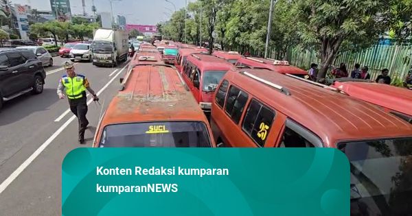 Ratusan Sopir Angkot di Bekasi Mogok dan Gelar Aksi, Protes Trans Beken