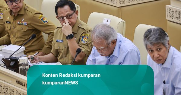 Mendagri Tegaskan Daerah Wajib Ikut WFH Tiap Jumat: Loyal ke Pemerintah Pusat
