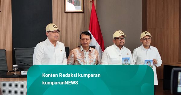 Pemerintah Luncurkan Buku Saku ‘0% Kemiskinan’, Berisi 17 Program Prabowo