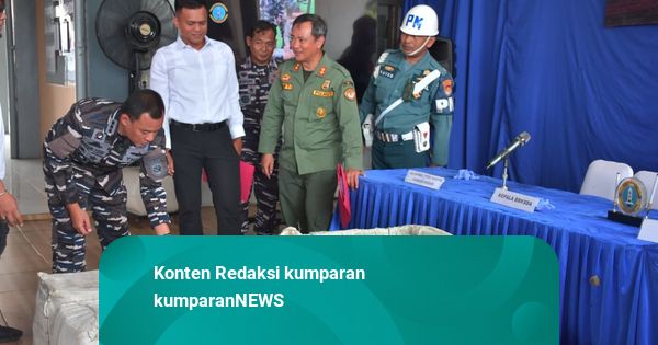TNI AL Tangkap Kapal Berbendera Vietnam di Merak, Sita 780 Kg Sisik Trenggiling