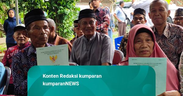Senyum Haru Mbah Tupon Korban Mafia Tanah di Bantul Usai Sertifikatnya Kembali