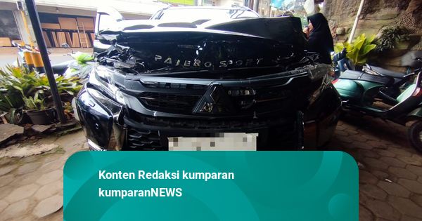 Sopir Truk di Jepara Ngantuk, Tabrak Pajero-Grand Max