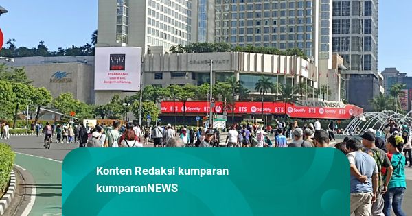 Cerita Sepasang Lansia Menikmati Minggu Pagi di CFD Bundaran HI Jakarta