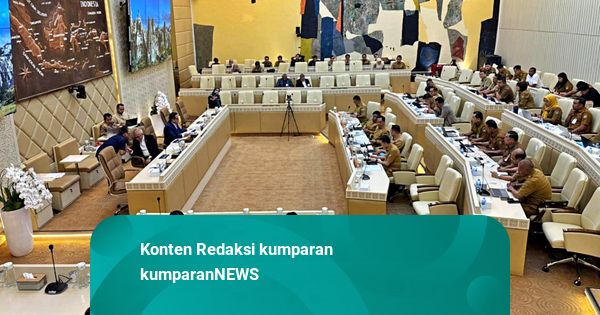 Mendagri Paparkan Data Kemiskinan Papua di Rapat DPR: 4 Provinsi Membaik