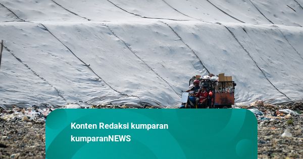 Foto: Volume Sampah Membeludak, TPA Jatiwaringin Kian Padat