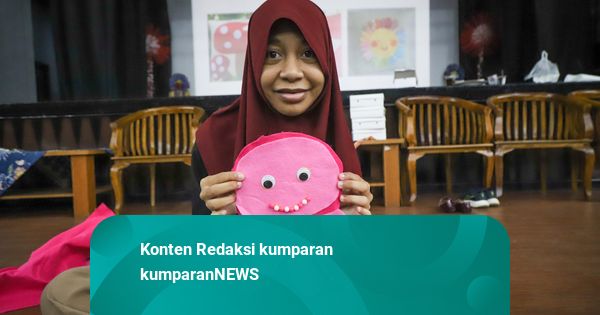 Foto: Bercerita Lewat Kreasi Sarung Bantal Bersama Anak Istimewa