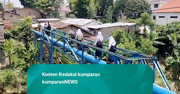 Kisah Siswa SMP di Medan Bertaruh Nyawa Lewati Pipa demi Bisa Sekolah