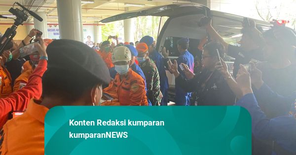Semua Jenazah Korban Helikopter Jatuh di Sekadau Kalbar Tiba di RS Bhayangkara