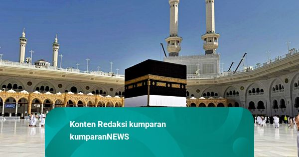 Foto: Ka'bah Diselimuti Ihram, Musim Haji Dimulai