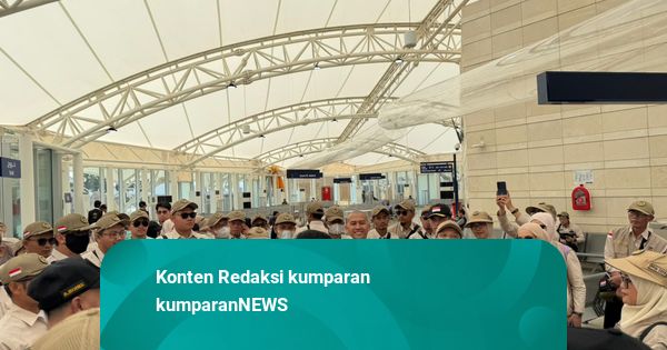 Petugas Haji Indonesia Lakukan Orientasi di Bandara Madinah, Siap Sambut Jemaah