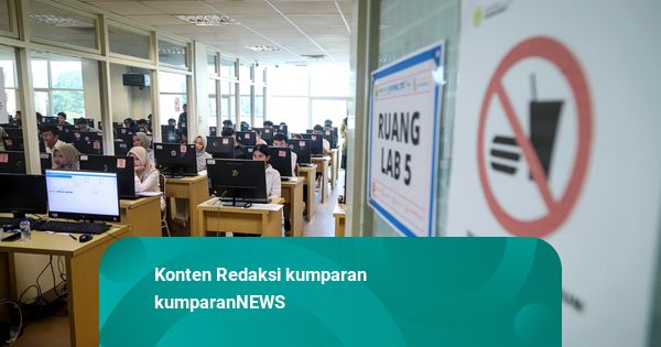 Cerita Ortu Tunggu Anak UTBK di UNJ: Berangkat Subuh, Deg-degan Menanti Hasil