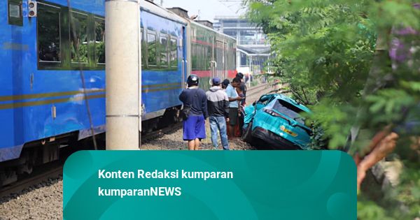 Kasus Tabrakan KRL-KA Bekasi Timur: Polisi Periksa Taksi Green SM-DJKA Kemenhub
