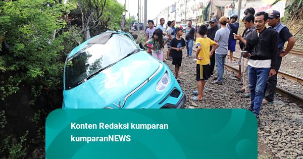 Seskab Teddy: Menhub Akan Evaluasi Taksi Green SM