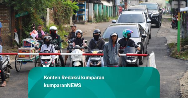 Soal Tabrakan KRL vs Taksi Hijau: Maju-Mundur Gak Bisa, 2 Menit Ditabrak Kereta