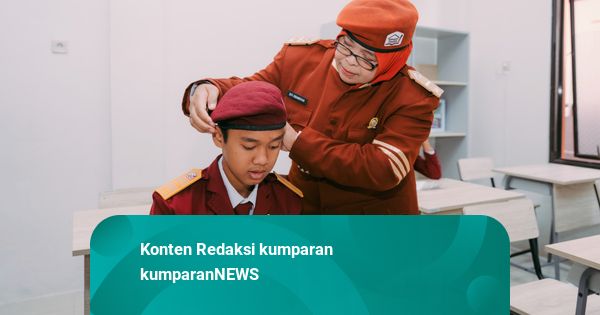 Sempat Jadi Kepsek SMA Favorit, Siti Pilih Mengabdi di Sekolah Rakyat Banyumas