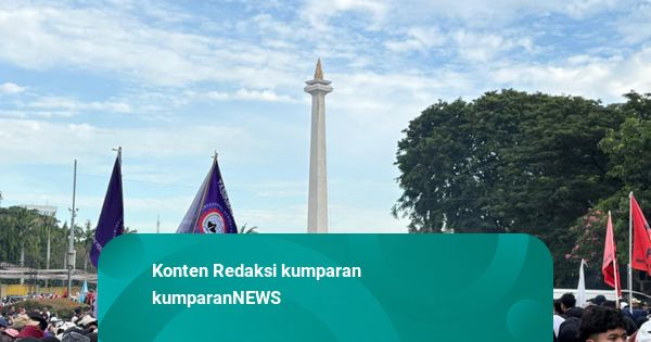 Perayaan May Day di Monas, Massa Buruh Mulai Berdatangan