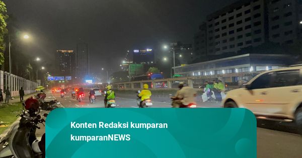 Aksi May Day 2026 di Depan DPR Bubar, Jalan Gatot Subroto Kembali Dibuka
