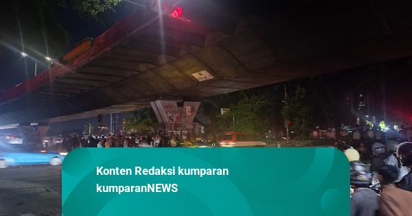 Massa Ricuh di Taman Pasupati Bandung Bubar, Lalu Lintas Kembali Normal