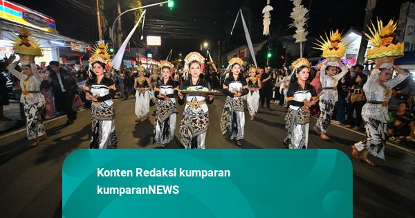 Antusiasme Ribuan Warga di Kirab Napak Tilas Padjadjaran, Geliatkan Ekonomi UMKM