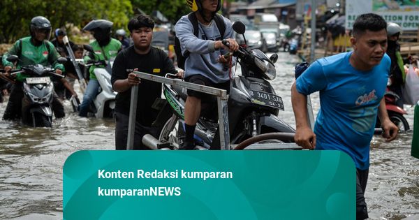 Update Banjir Jakarta: 7 RT dan 1 Ruas Jalan Masih Tergenang