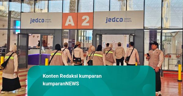Jemaah Haji Gelombang II Mulai Tiba di Bandara Jeddah