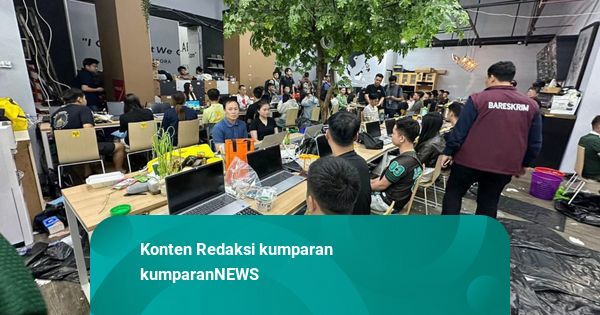 321 WNA Jaringan Judol Internasional di Jakbar Dibawa ke Imigrasi buat Diperiksa